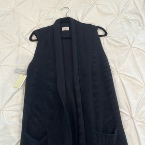 NEW Aritzia Wilfred Long Sleeveless Cardigan with Pockets and Side Slits